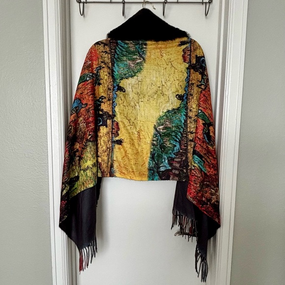 Mar&Co • Elegant Printed Vincent van Gogh Cape with Faux Fur Collar - One Size - Picture 7 of 16